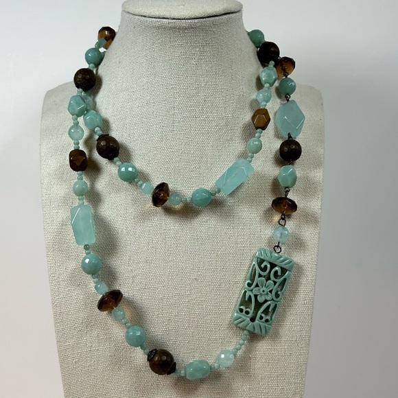 Vintage long wire-linked beaded necklace molded celluloid lightweight 34” clasp - Picture 5 of 7